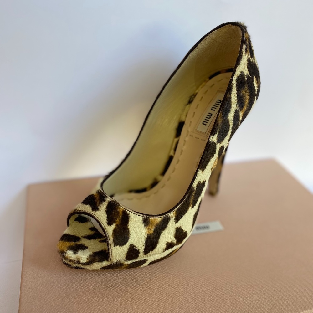 MIU MIU CHEETAH PRINT PEEP TOE PUMPS